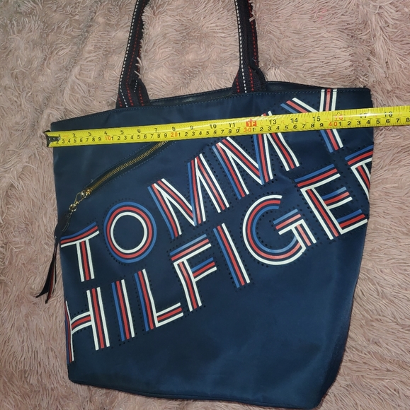 Tommy Hilfiger tote bag purse - Picture 5 of 7